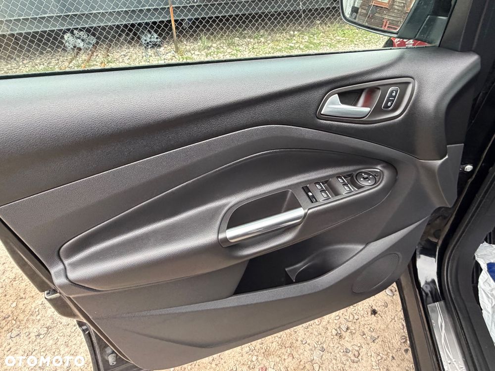 Ford Kuga 1.5 EcoBoost FWD Trend ASS - 39
