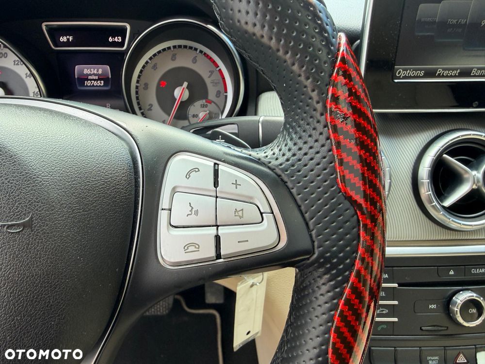 Mercedes-Benz CLA 250 7G-DCT AMG Line - 25