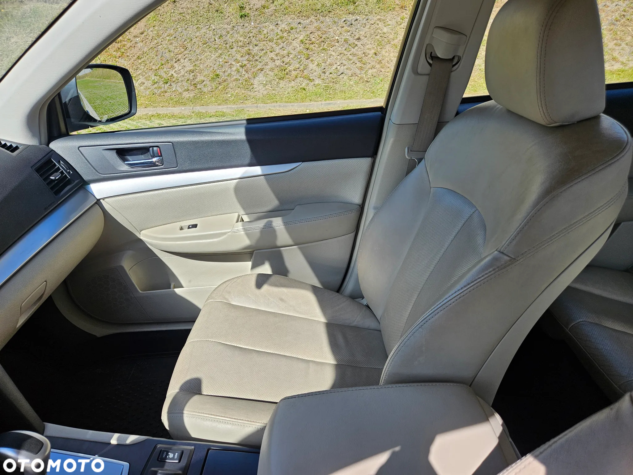 Subaru Outback Legacy 2.0 D Comfort SPO AT - 12