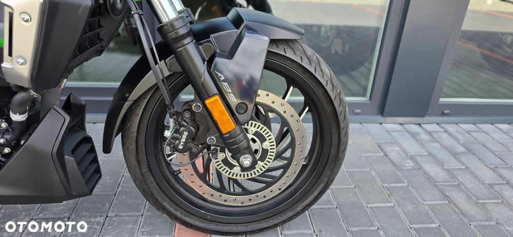 Bajaj Dominar 400 - 10