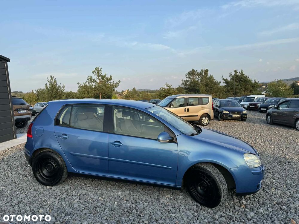 Volkswagen Golf V 1.9 TDI Sportline - 3