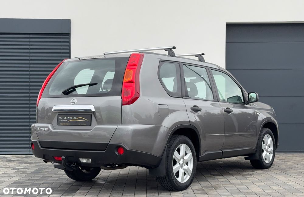 Nissan X-Trail 2.0 4x4 XE - 5