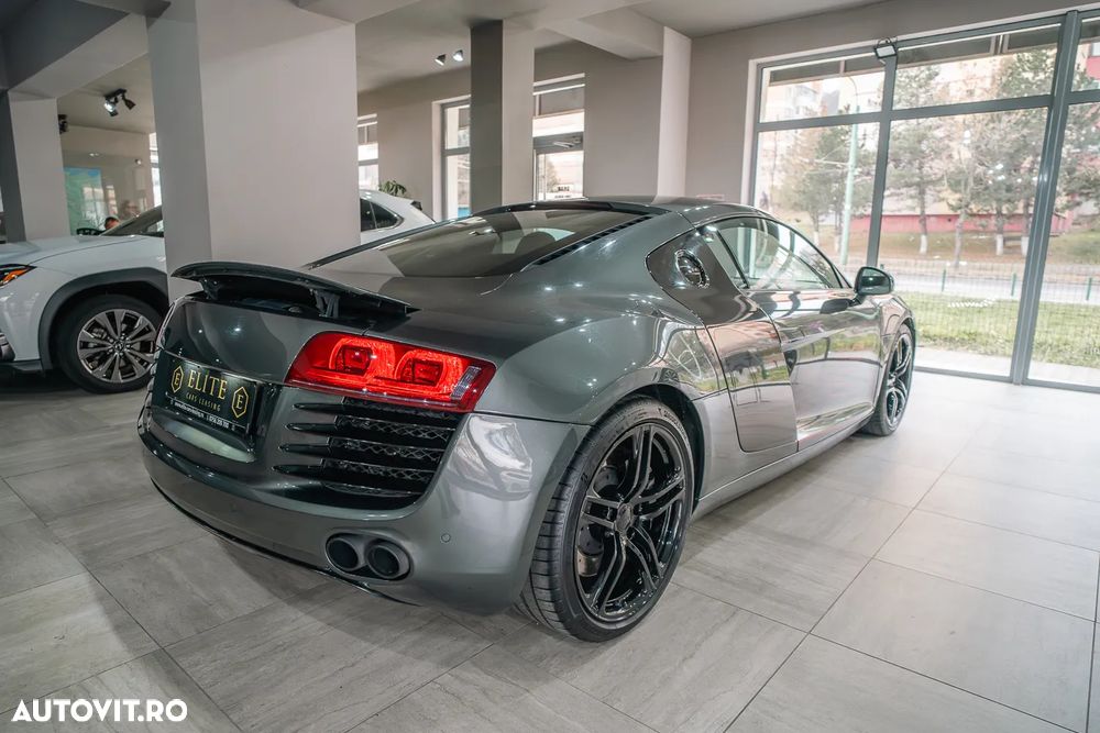 Audi R8 4.2 FSI Quattro R-Tronic - 12