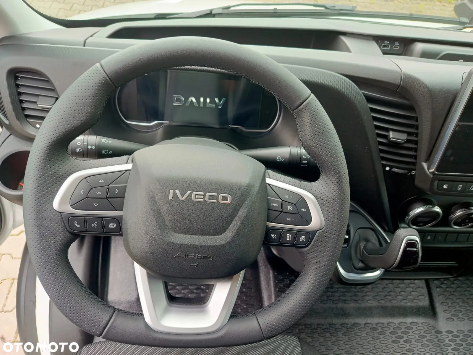 Iveco Daily / Pewny partner w biznesie ! - 15