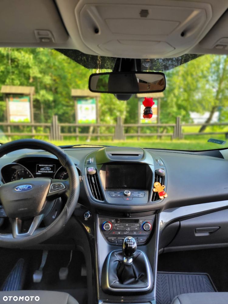 Ford Kuga 1.5 EcoBoost FWD Titanium ASS MMT6 - 11