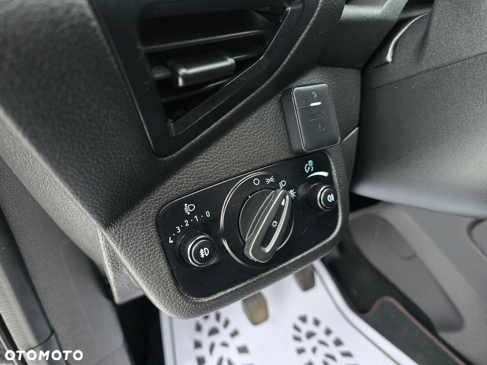 Ford Kuga 2.0 TDCi 4x4 Titanium - 36