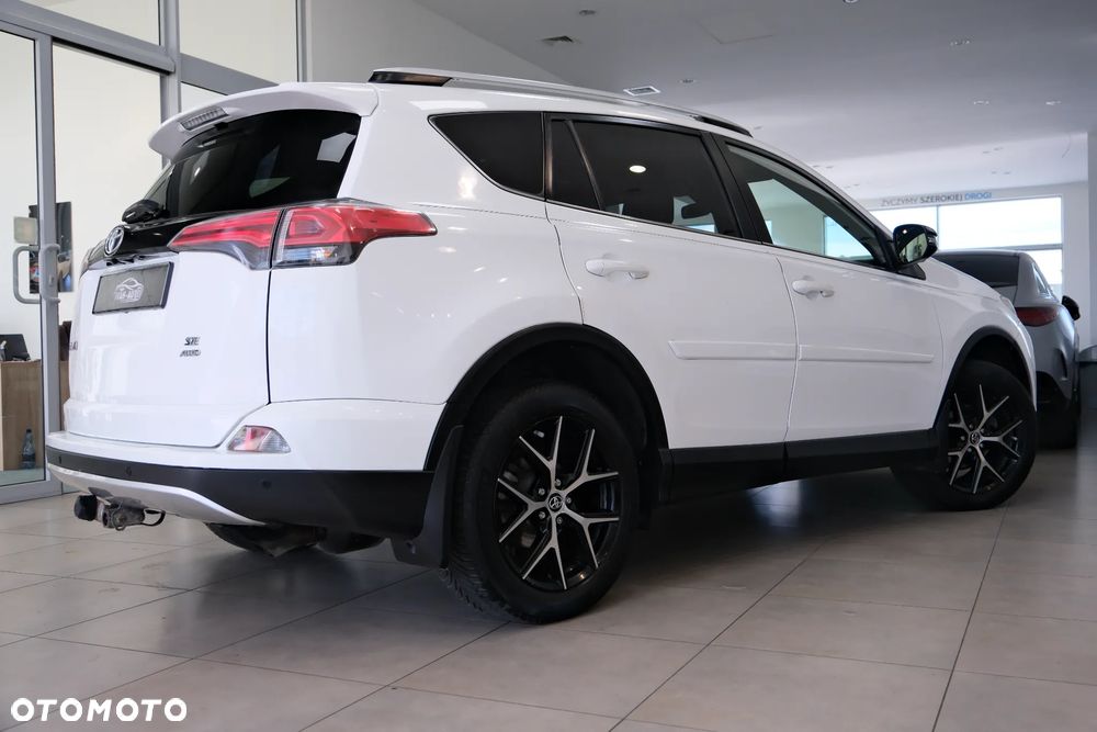 Toyota RAV4 - 12