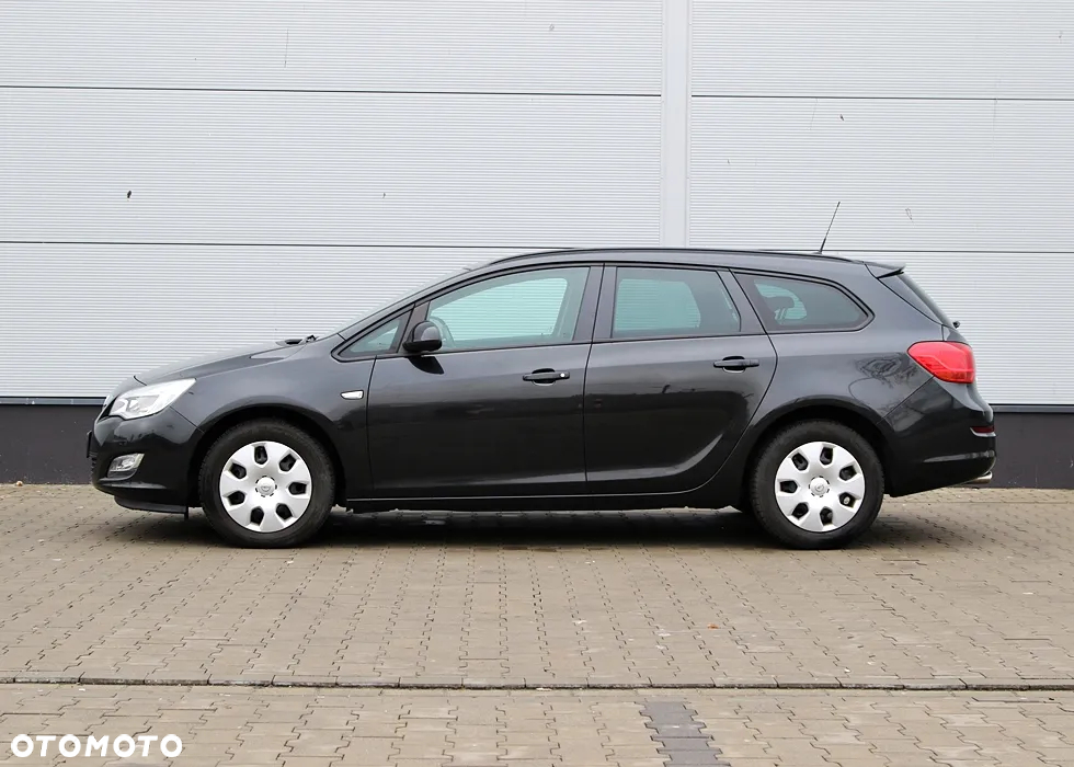 Opel Astra IV 1.4 T Cosmo - 4
