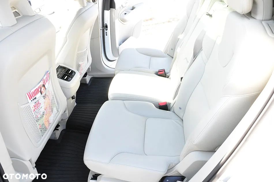 Volvo XC 90 - 21
