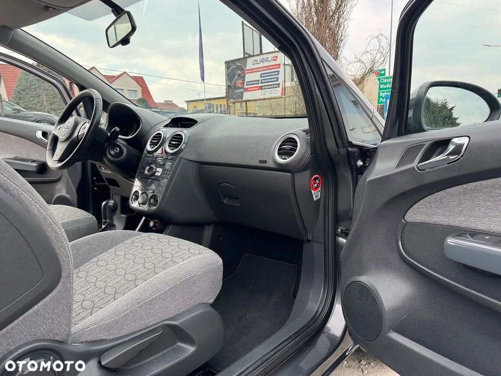 Opel Corsa 1.4 16V Sport - 30