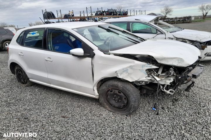 Grila bara fata centru 6R0853677A / 5239702 6R0853677A / 5239702 Volk - 4