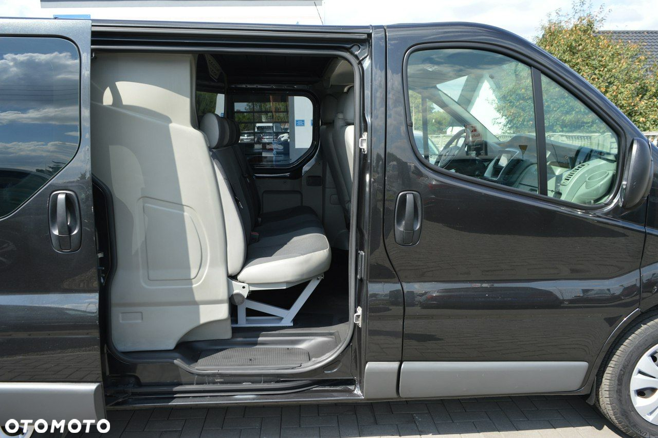 Opel Vivaro - 27
