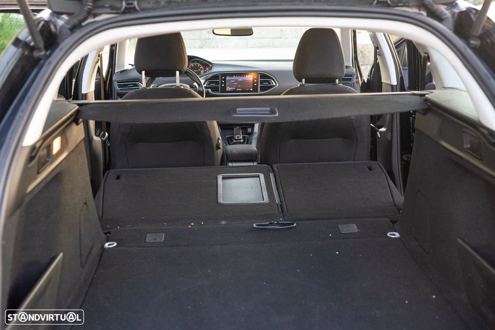 Peugeot 308 SW PureTech 130 GPF EAT8 Stop & Start Allure Business-Pack - 31
