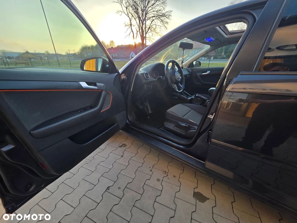 Audi A3 Sportback 1.6 Ambiente - 9