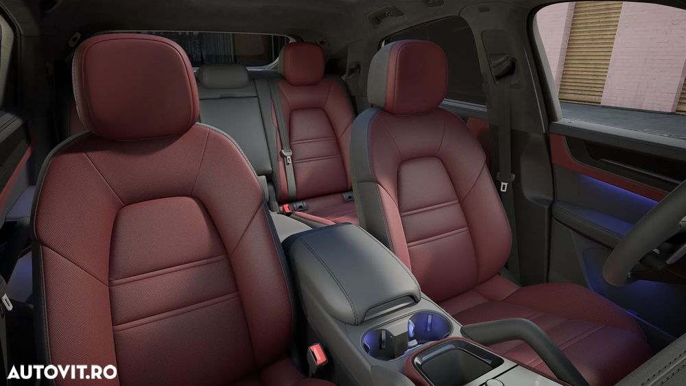Porsche Cayenne GTS - 8