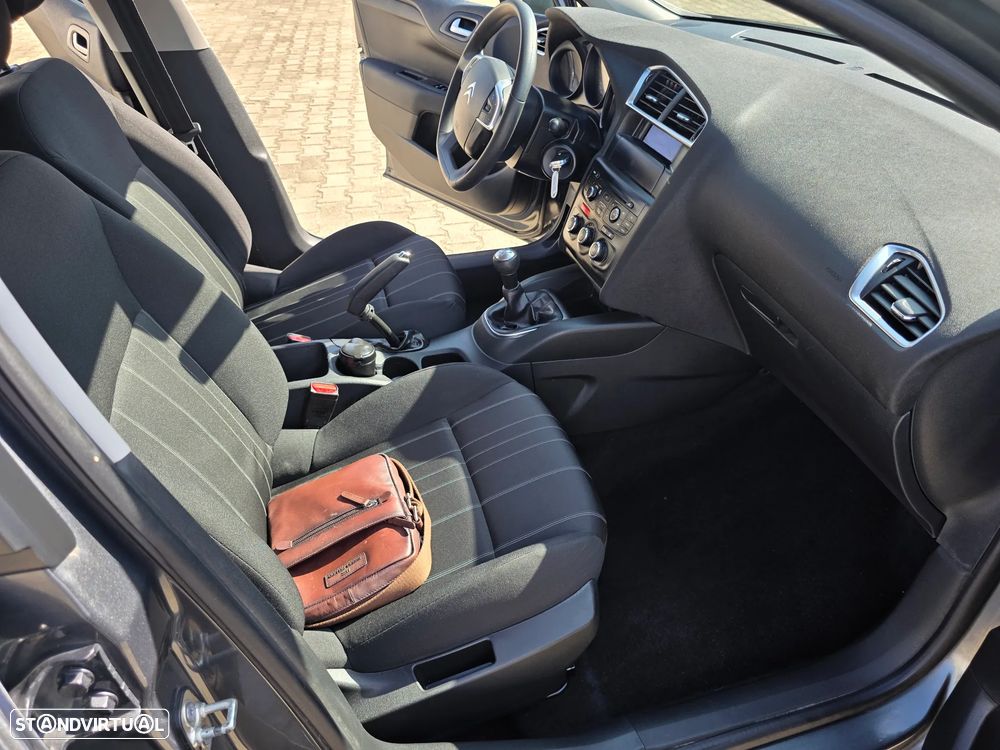 Citroën C4 VTi 95 Attraction - 8