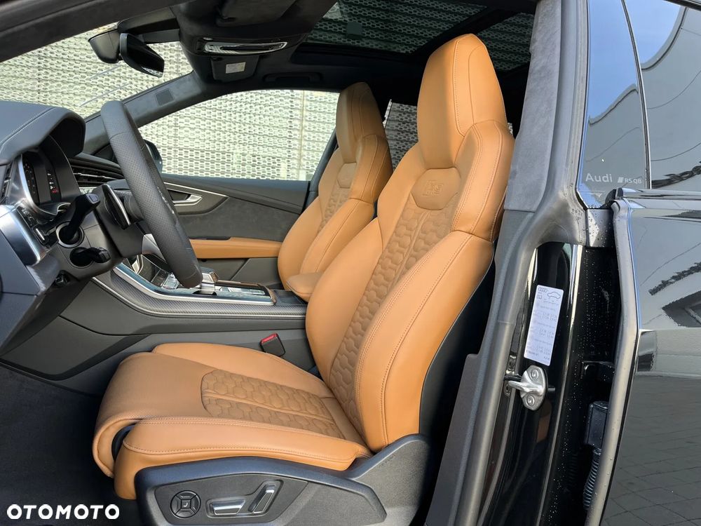 Audi RS Q8 - 22