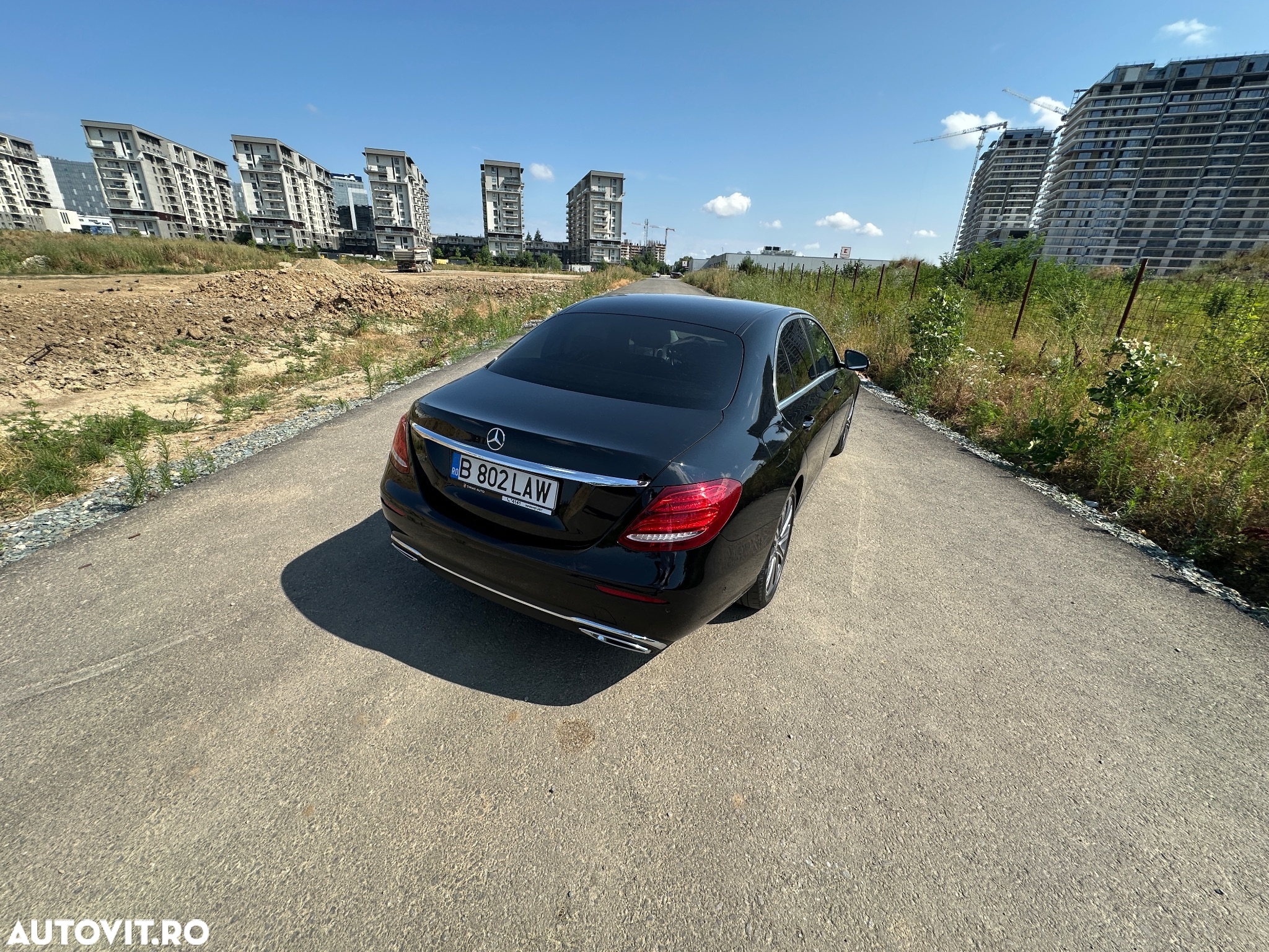 Mercedes-Benz E 220 d 4MATIC Aut. - 3