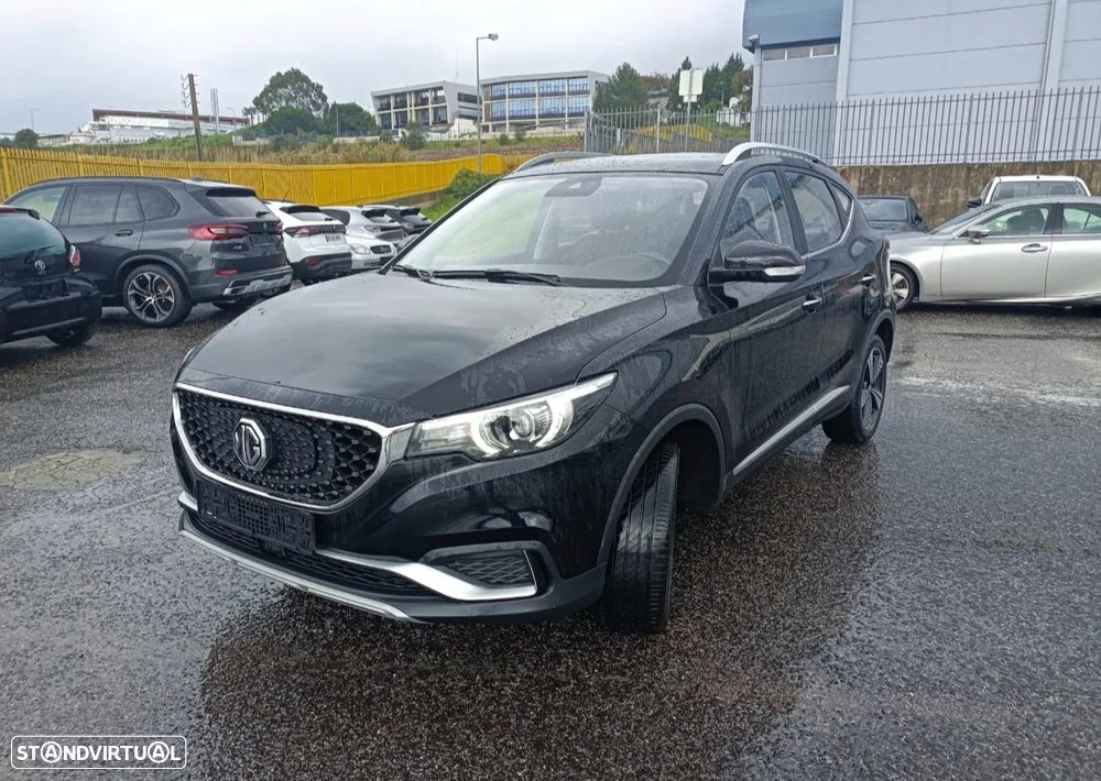 MG ZS EV 44.5 kWh Luxury - 3