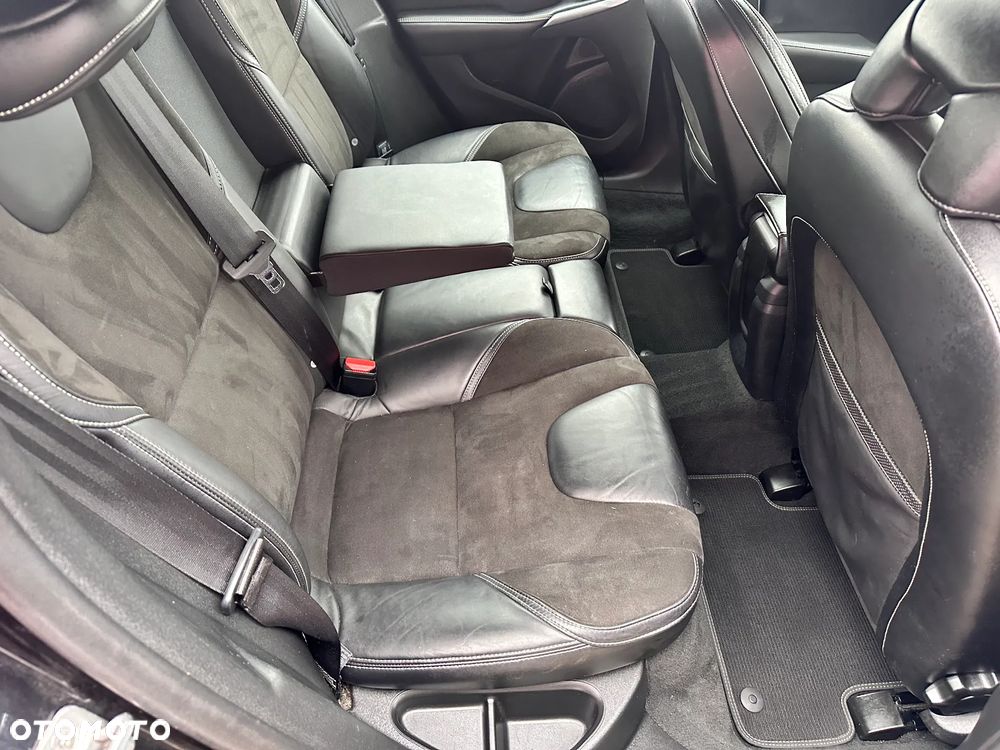 Volvo V40 D2 R-Design Summum - 32