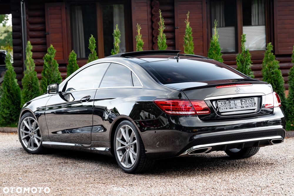 Mercedes-Benz Klasa E 250 Coupe 7G-TRONIC - 10