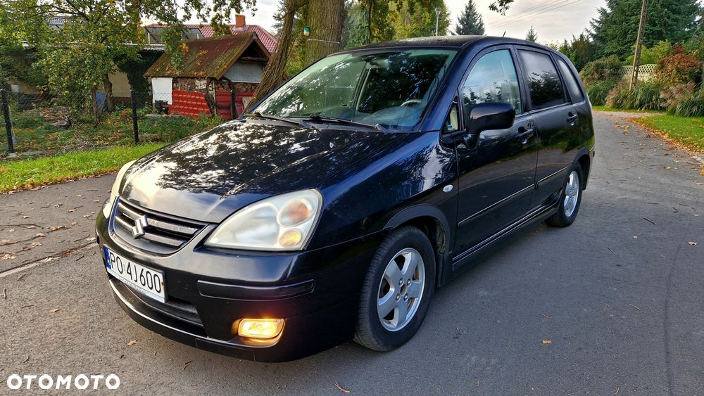 Suzuki Liana