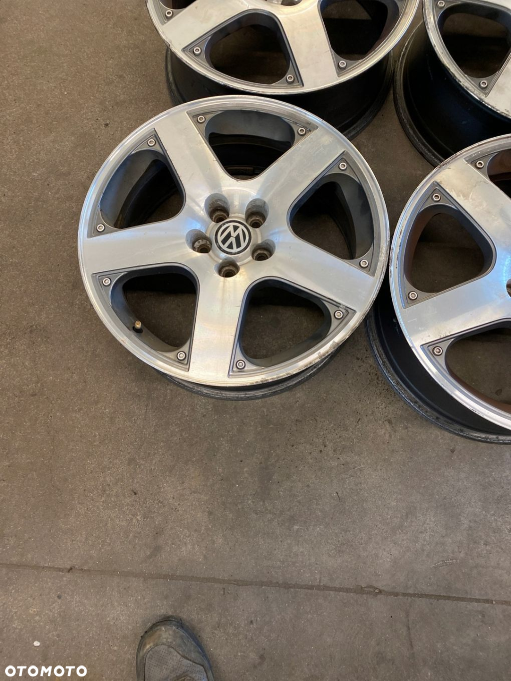 FELGI ALUMINIOWE VW 5x100 7jx17 et38 1j0601025S - 2