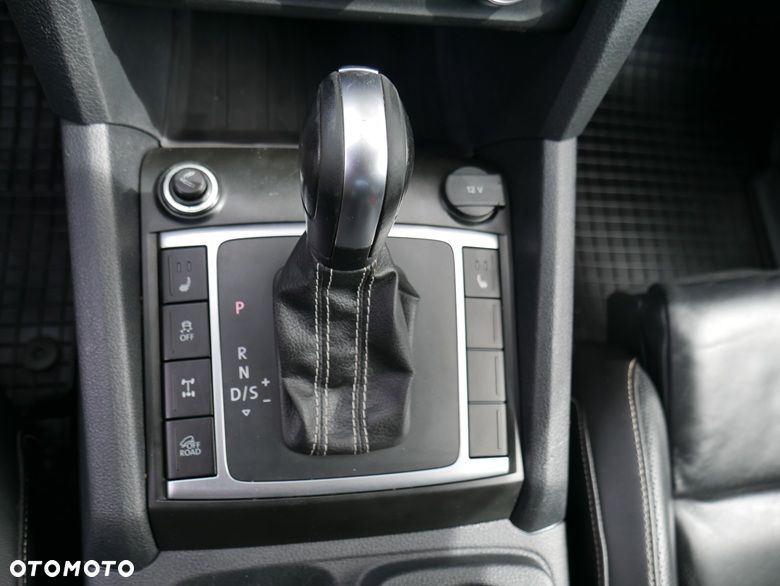 Volkswagen Amarok 3.0 V6 TDi 4MOTION Aventura - 8