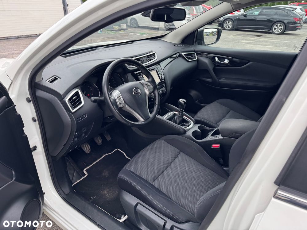 Nissan Qashqai 1.2 DIG-T N-Vision - 5