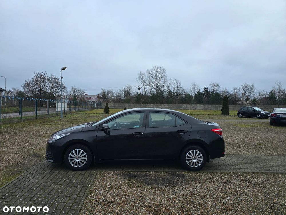 Toyota Corolla 1.6 Active EU6 - 10