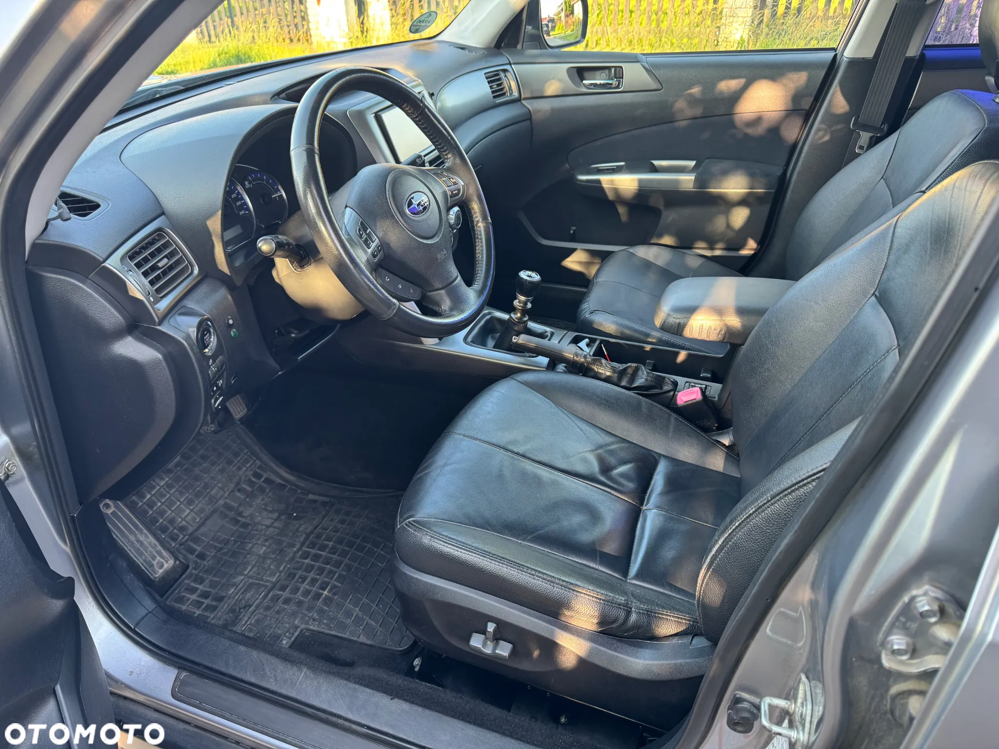 Subaru Forester 2.0D XE NAV Euro5 - 9