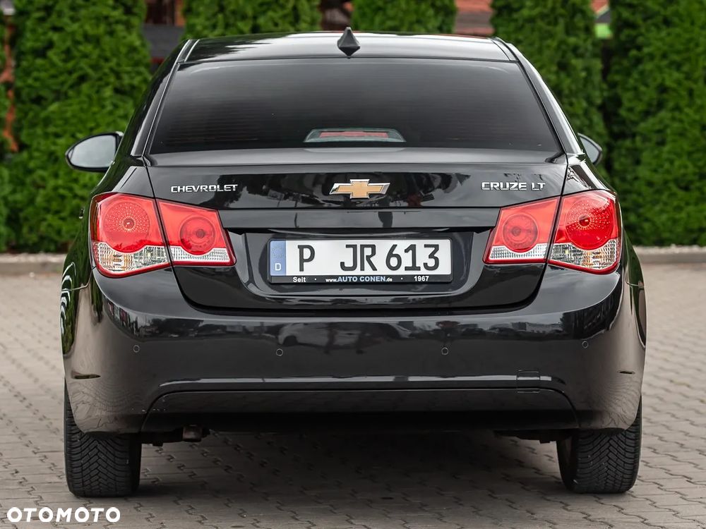 Chevrolet Cruze - 11