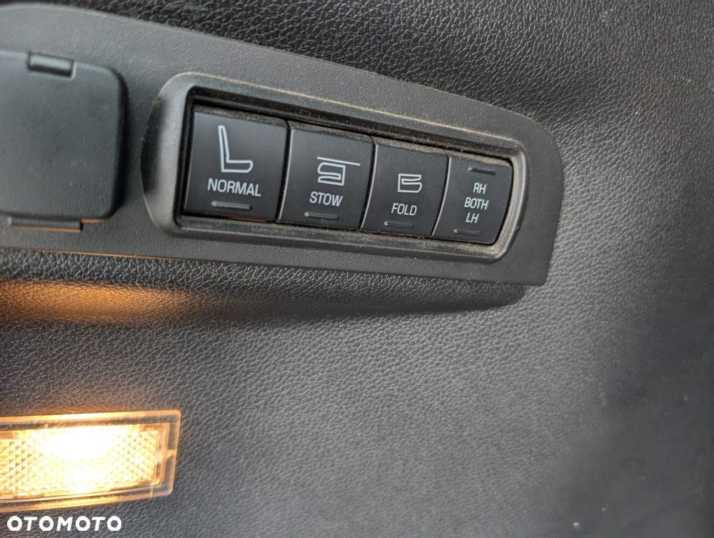 Ford Explorer - 7