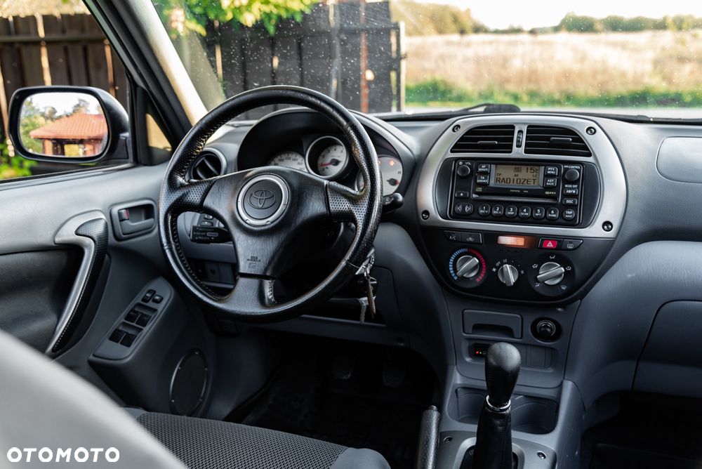 Toyota RAV4 4x4 - 25