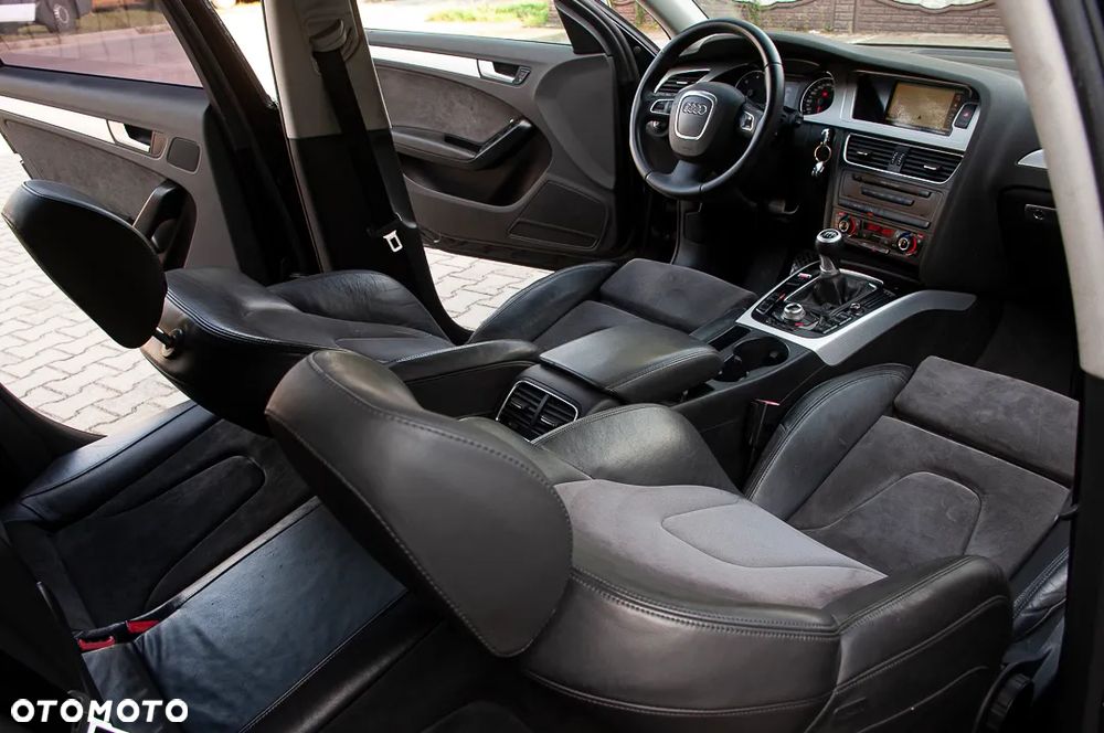 Audi A4 Avant 2.0 TDI - 26