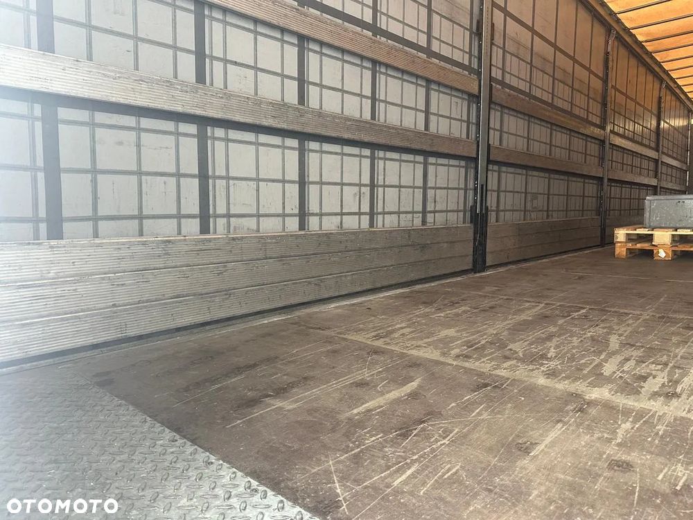 Schmitz Cargobull - 12