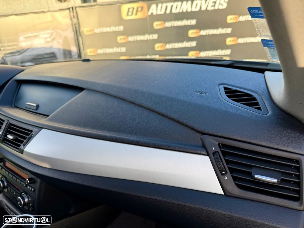 BMW X1 20 d sDrive Pack M - 36
