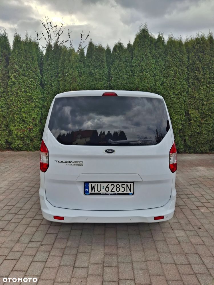Ford Tourneo Courier 1.5 TDCi Trend - 25