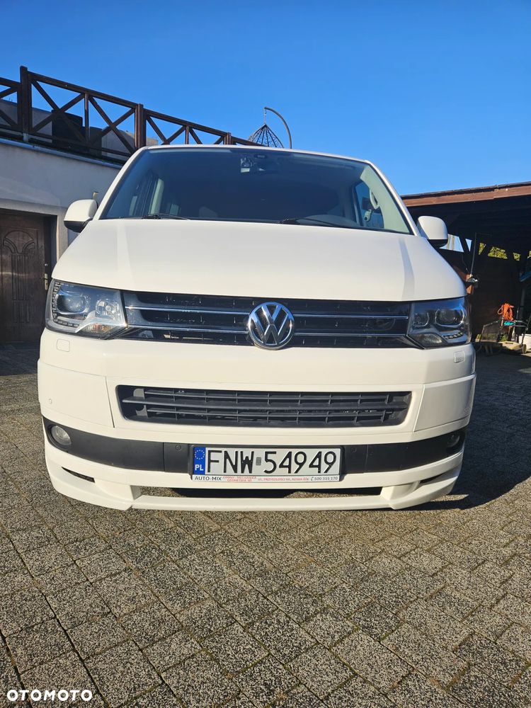 Volkswagen Multivan - 2