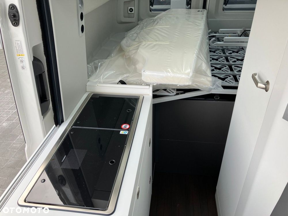 Volkswagen Grand California Grand California 600 silnik: 2,0 l TDI EU6 SCR BlueMotion Technology 130 kW skrzynia biegów: Przedni napęd automatyczna 8-biegowa rozstaw osi: 3640 mm - 27