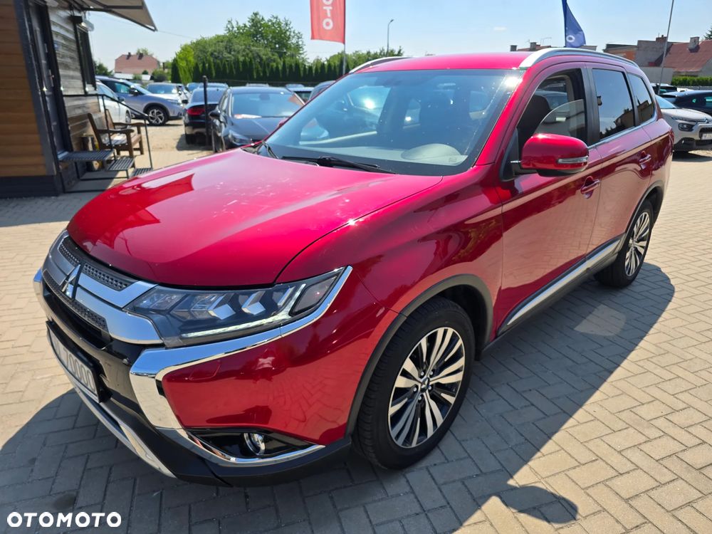 Mitsubishi Outlander - 1