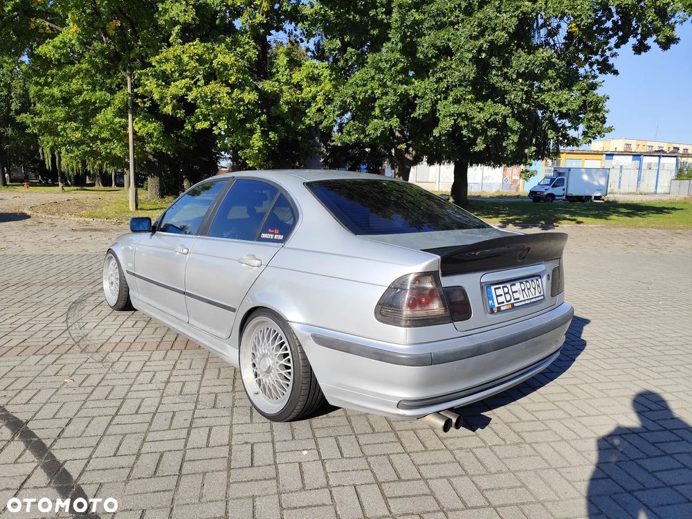 BMW Seria 3 330d - 4