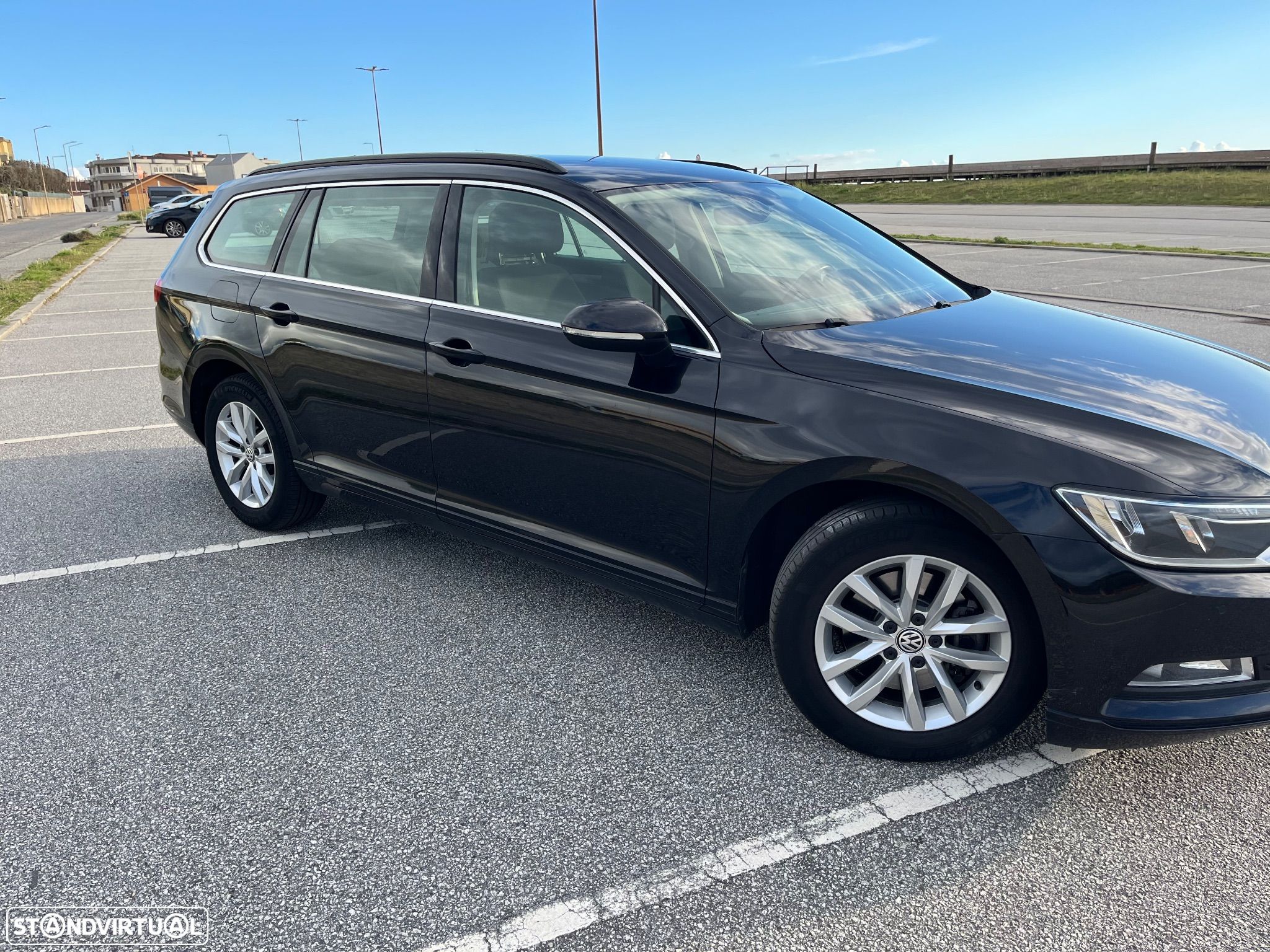 VW Passat Variant 1.6 TDI Confortline - 1