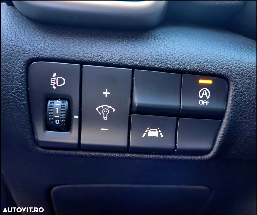 Kia Sportage 1.6 DSL MHEV 7DCT HP 4x2 Business Line - 23