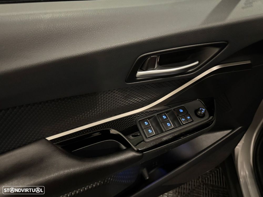 Toyota C-HR 1.8 HSD Comfort+P.Style - 54