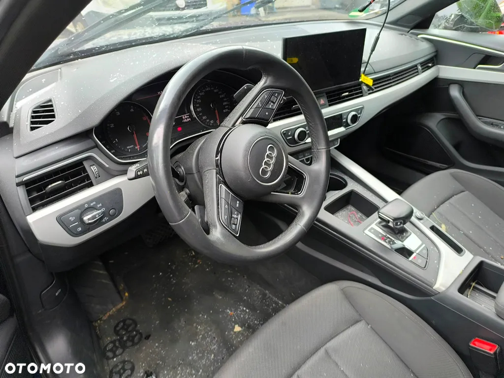 Audi A4 35 TDI S tronic advanced - 23