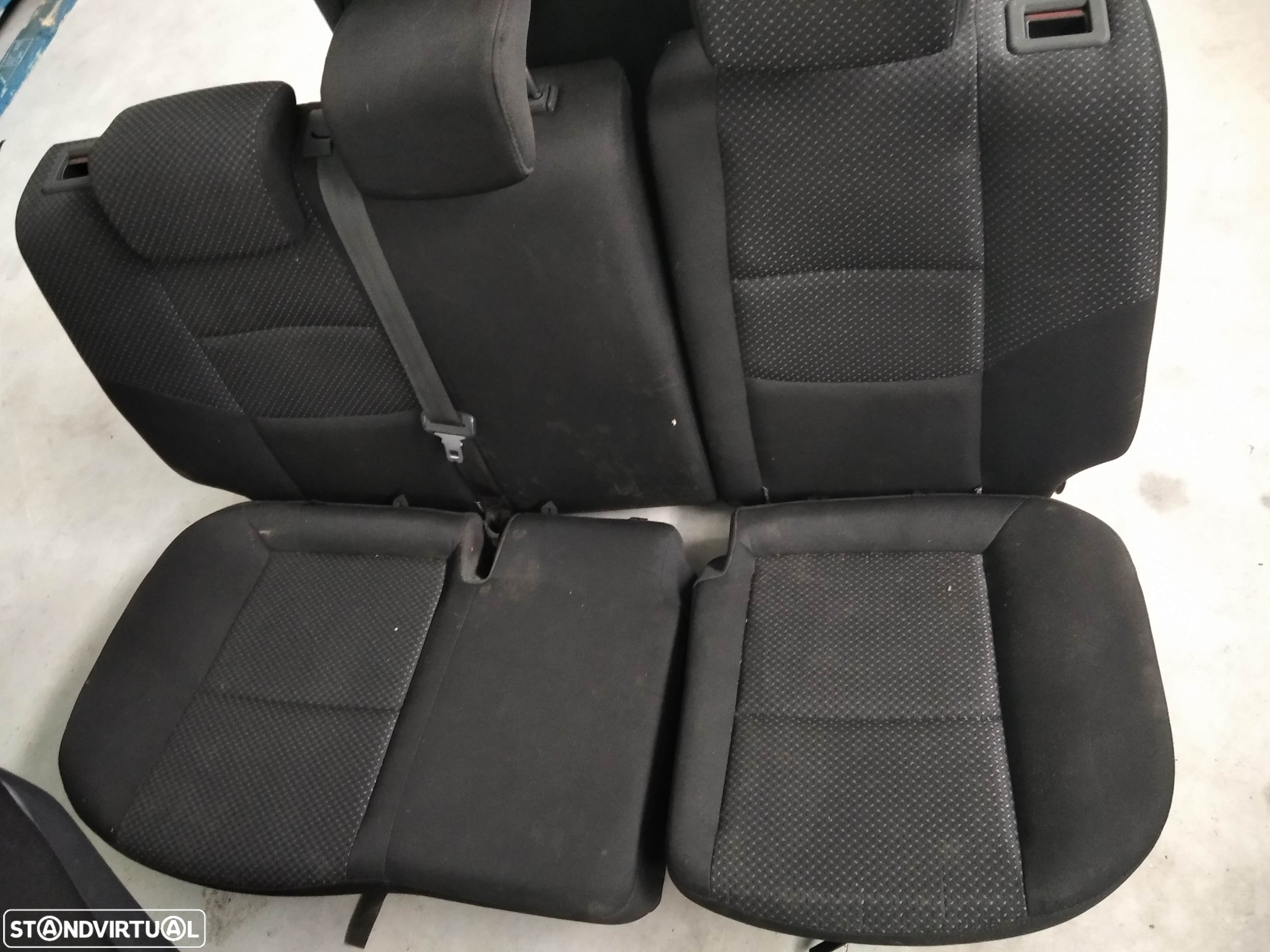 CONJUNTO DE BANCOS HYUNDAI I30 07-11 - 3