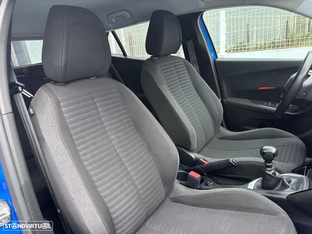 Peugeot 2008 1.2 PureTech Allure Pack - 28