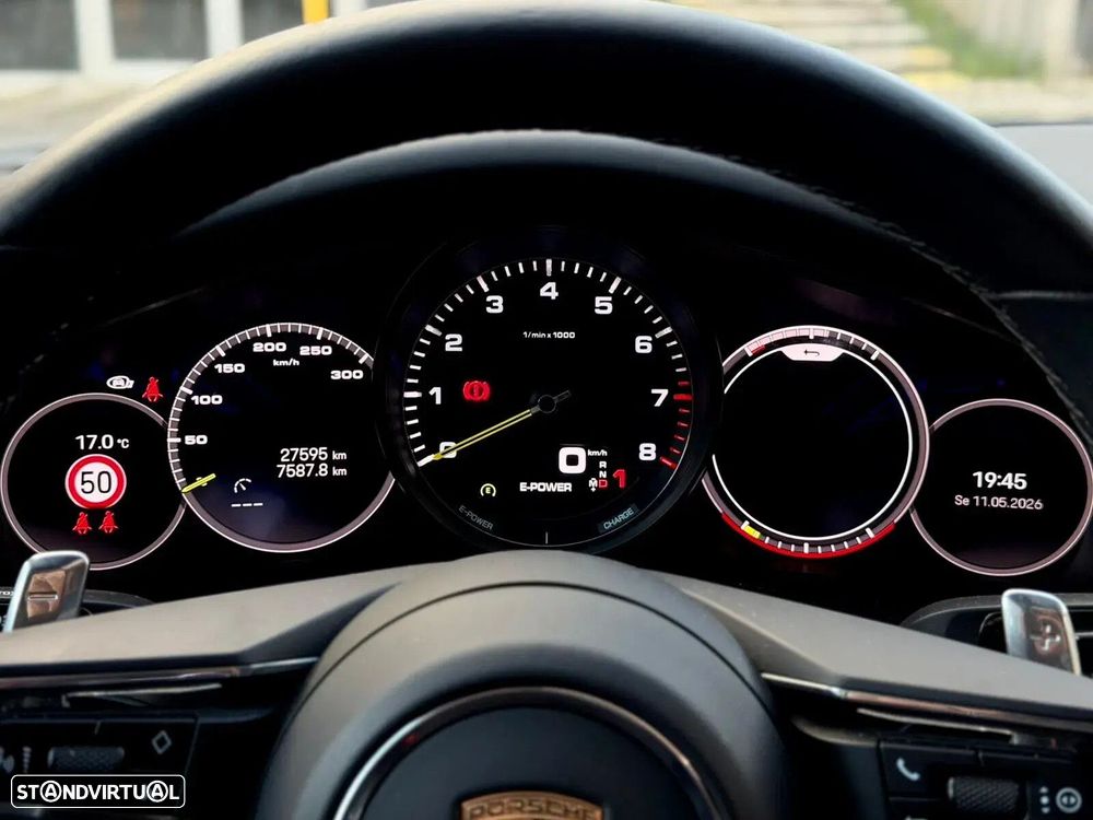 Porsche Panamera 4 E-Hybrid Platinum Edition com PDLS - 57