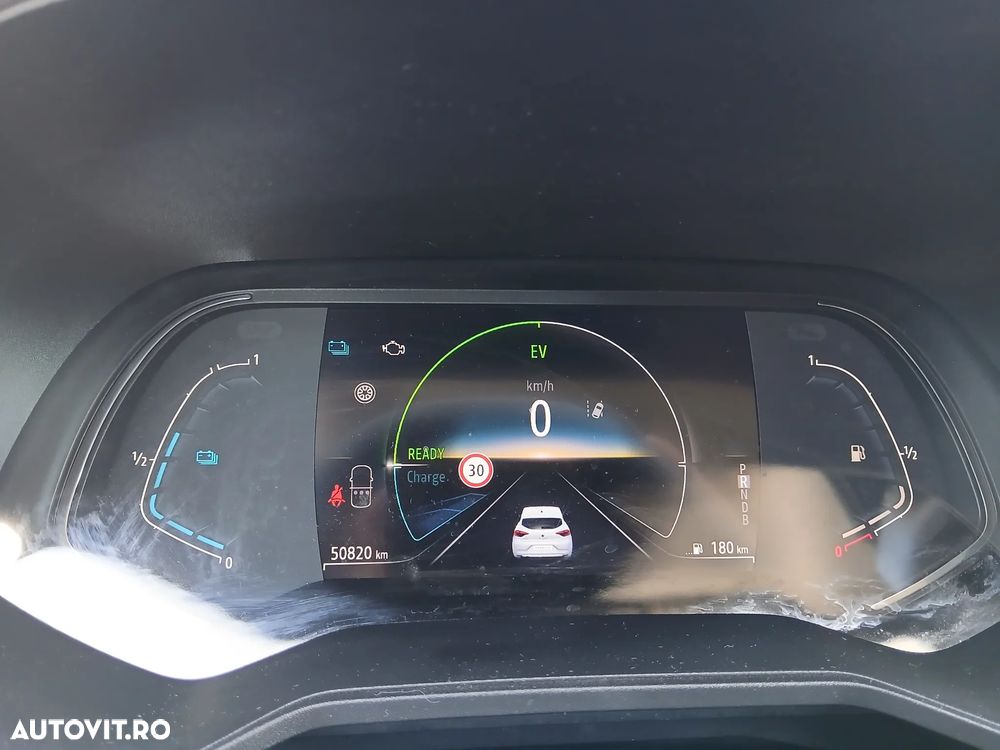 Renault Clio E-TECH 140 ZEN - 6